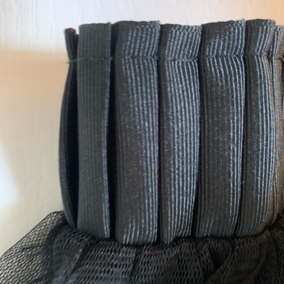 Tulle mini skirt with bubble hem, size M - Picture 2 of 4